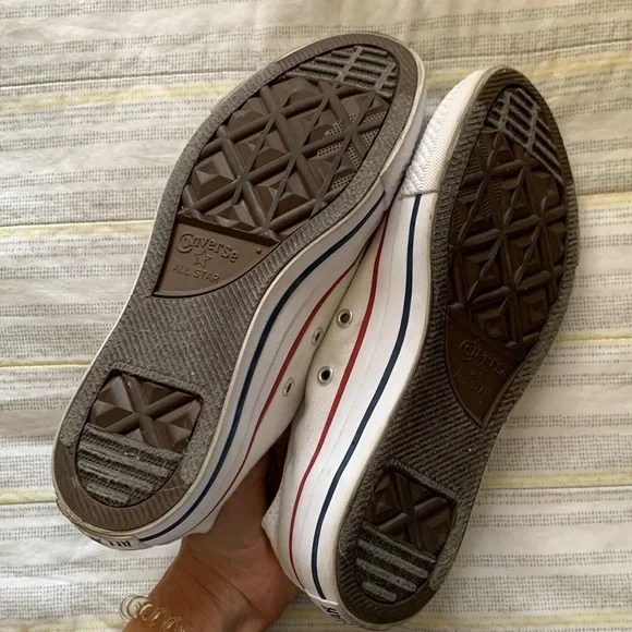 Converse - Picture 3 of 5